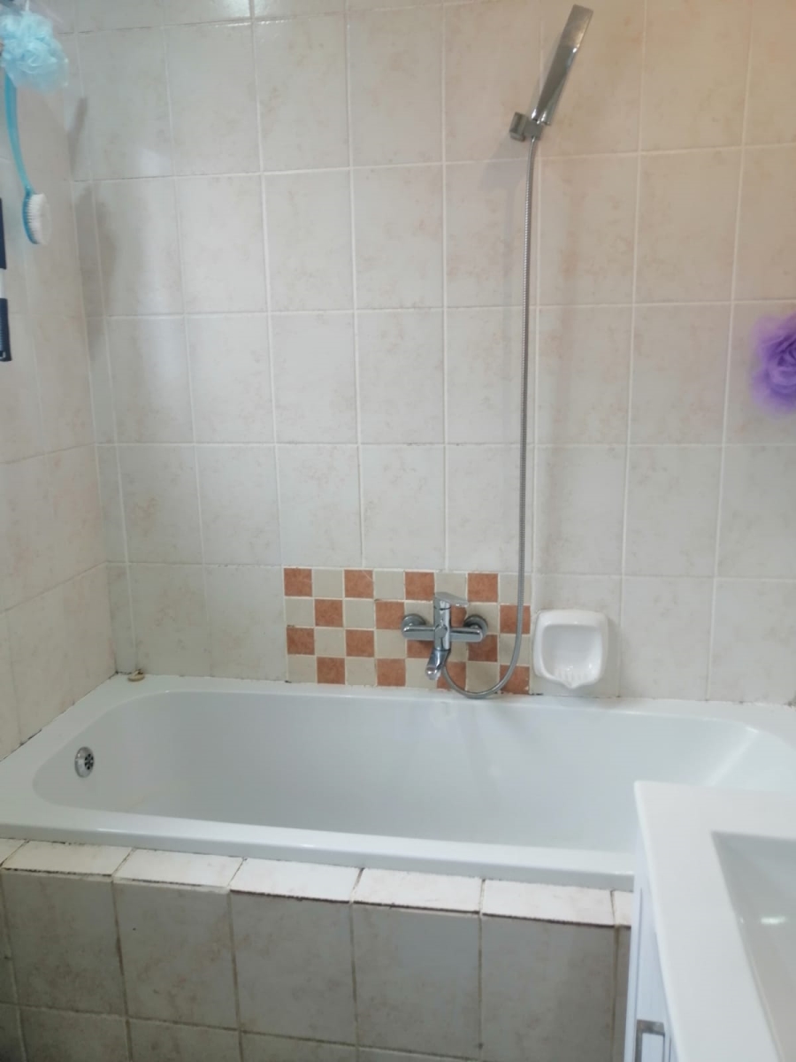 2 Bedroom Property for Sale in Sea Breeze Western Cape